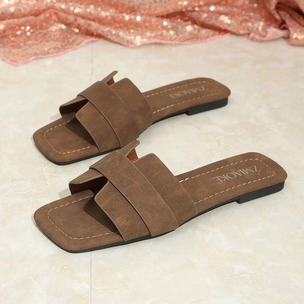 Women-Slippers-2026-New-Summer-Lightweigh-Shoes-Women-Flat-Outdoor-Beach-Slippers-Female-Outdoor-Sexy-Sandals.jpg